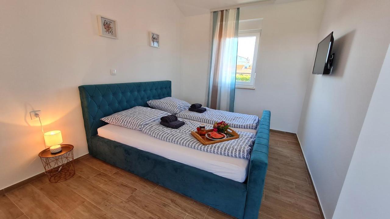 Villa Robert Kaštelir Zewnętrze zdjęcie