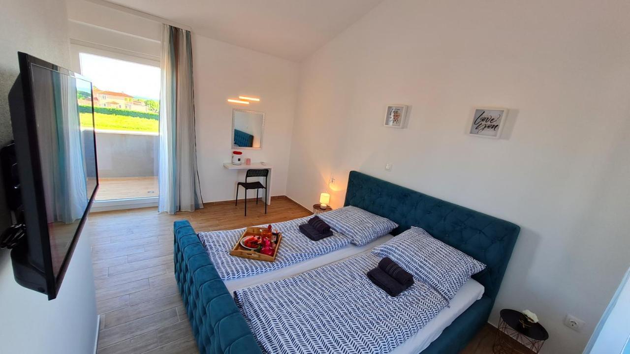 Villa Robert Kaštelir Zewnętrze zdjęcie