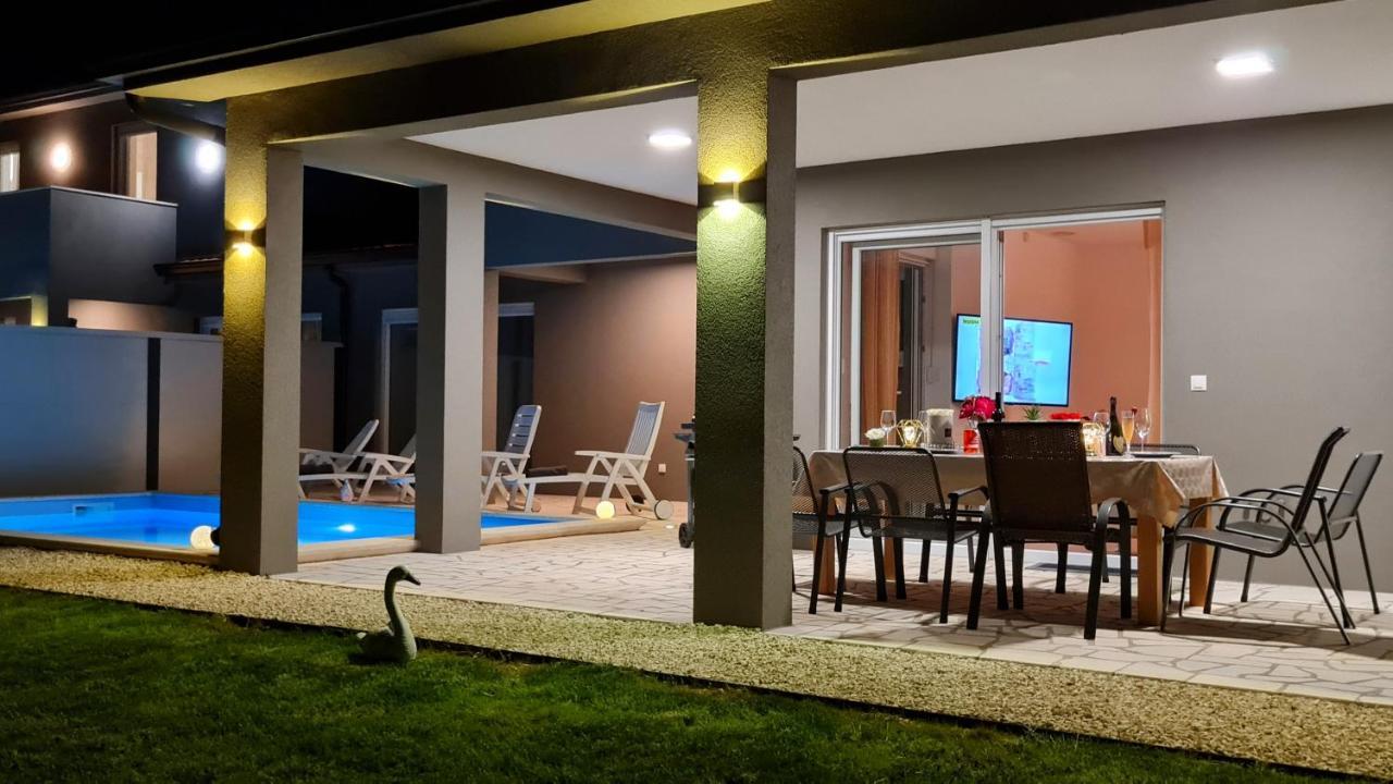 Villa Robert Kaštelir Zewnętrze zdjęcie