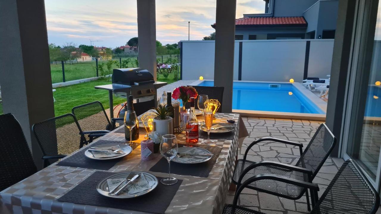 Villa Robert Kaštelir Zewnętrze zdjęcie