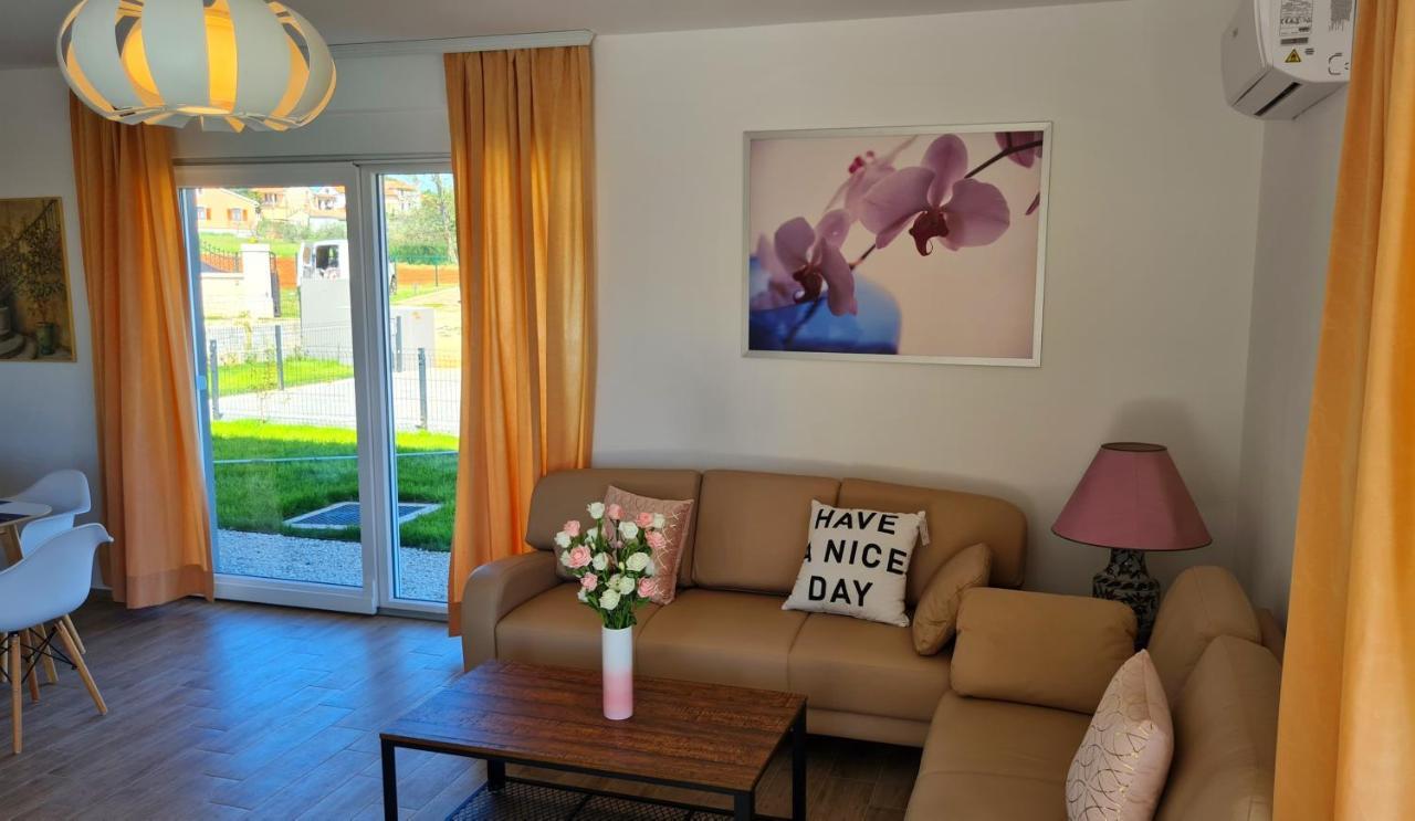 Villa Robert Kaštelir Zewnętrze zdjęcie